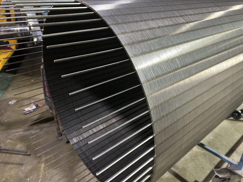 Wedge wire screen welding machine for stainless steel screen production